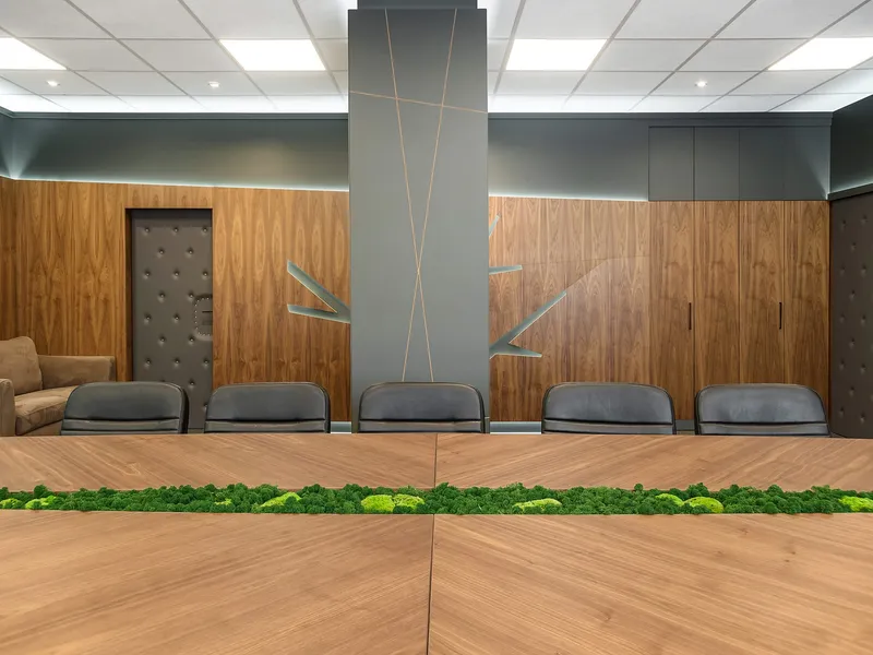CEO Meeting Room — photo 2